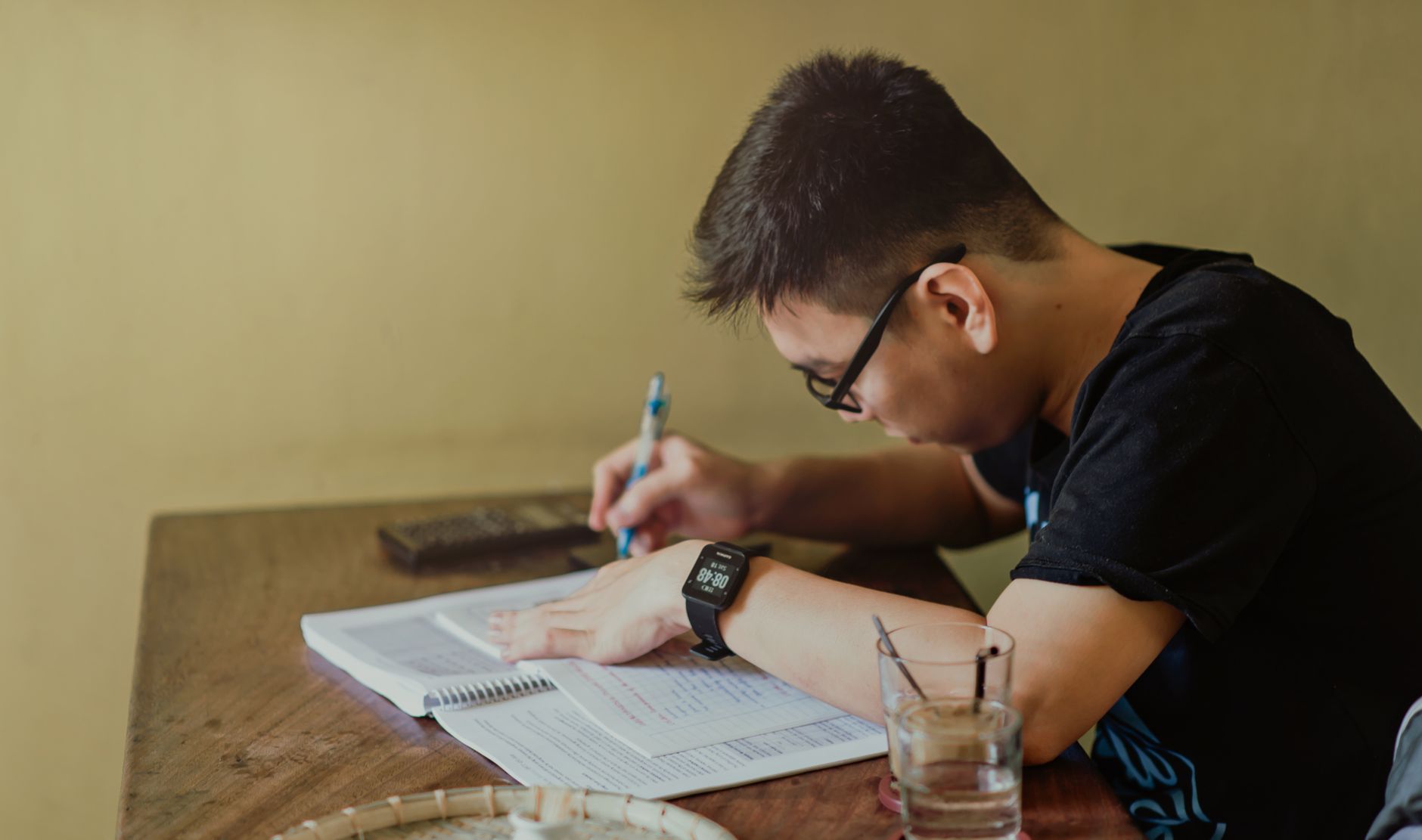 澳大利亚留学成本数据：各层次学费区间与八城生活费对照
